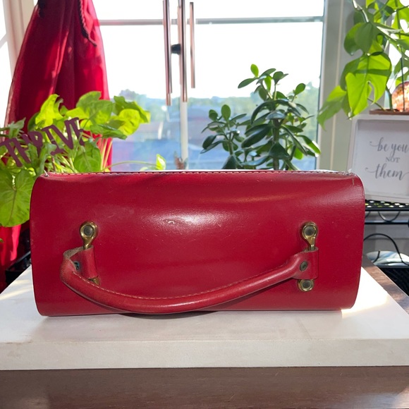 🚨RARE🚨Vintage Sally Greene Original Red Footed Bottom Top Handle Leather Purse - Picture 4 of 7